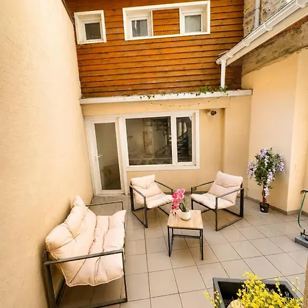 Lejlighed Hyper Centre Dans Remparts Vieille 1er Etage , Possible Faire A Pieds *
